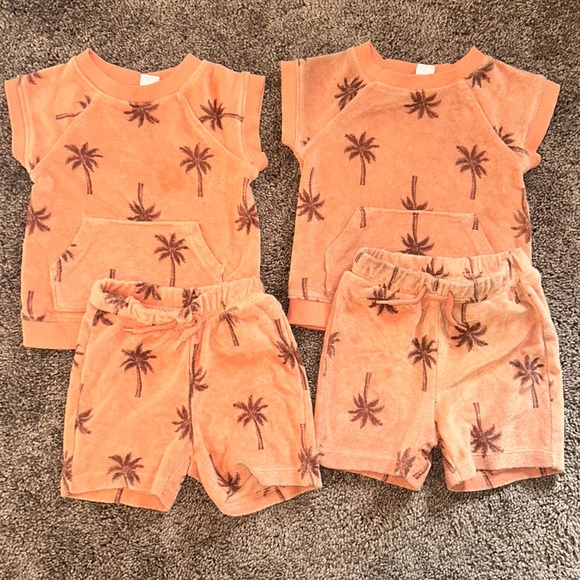Old Navy Other - Old Navy palm trees Terry cloth shorts & top matching twin set!